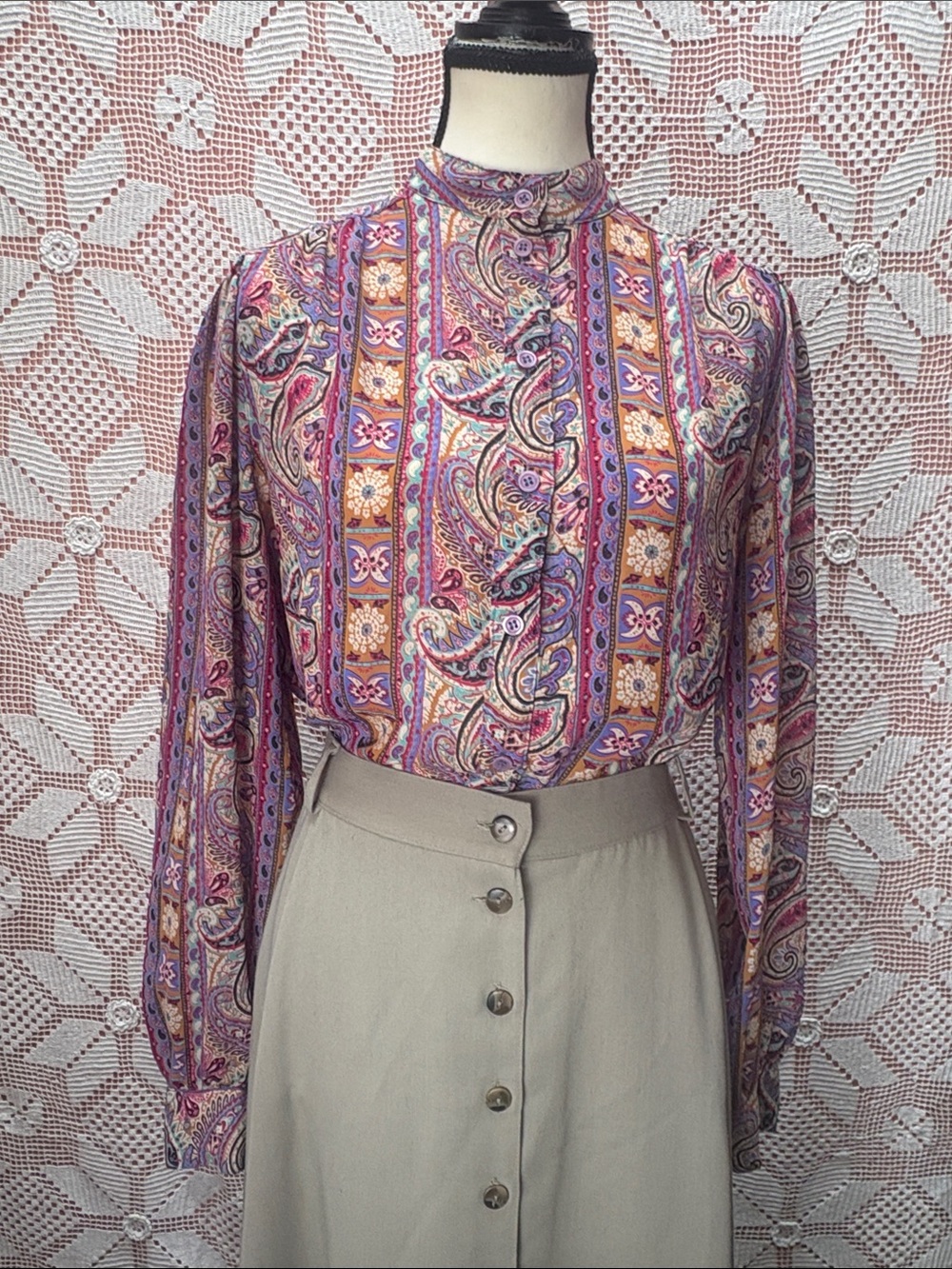 Vintage Regina Porter Paisley High-Neck Blouse Sz 12